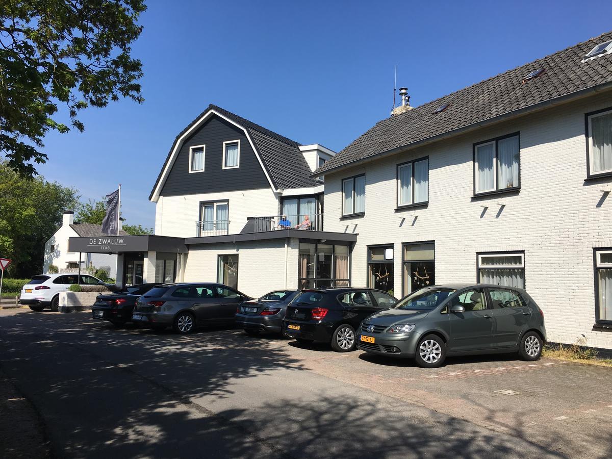 Boutique Hotel de Zwaluw De Koog  Extérieur photo